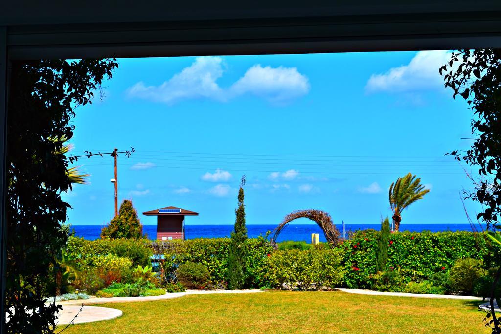 Latchi Beach Front Villa - Private Heated Pool - Amazing Uninterrupted Sea Views Polis Eksteriør bilde
