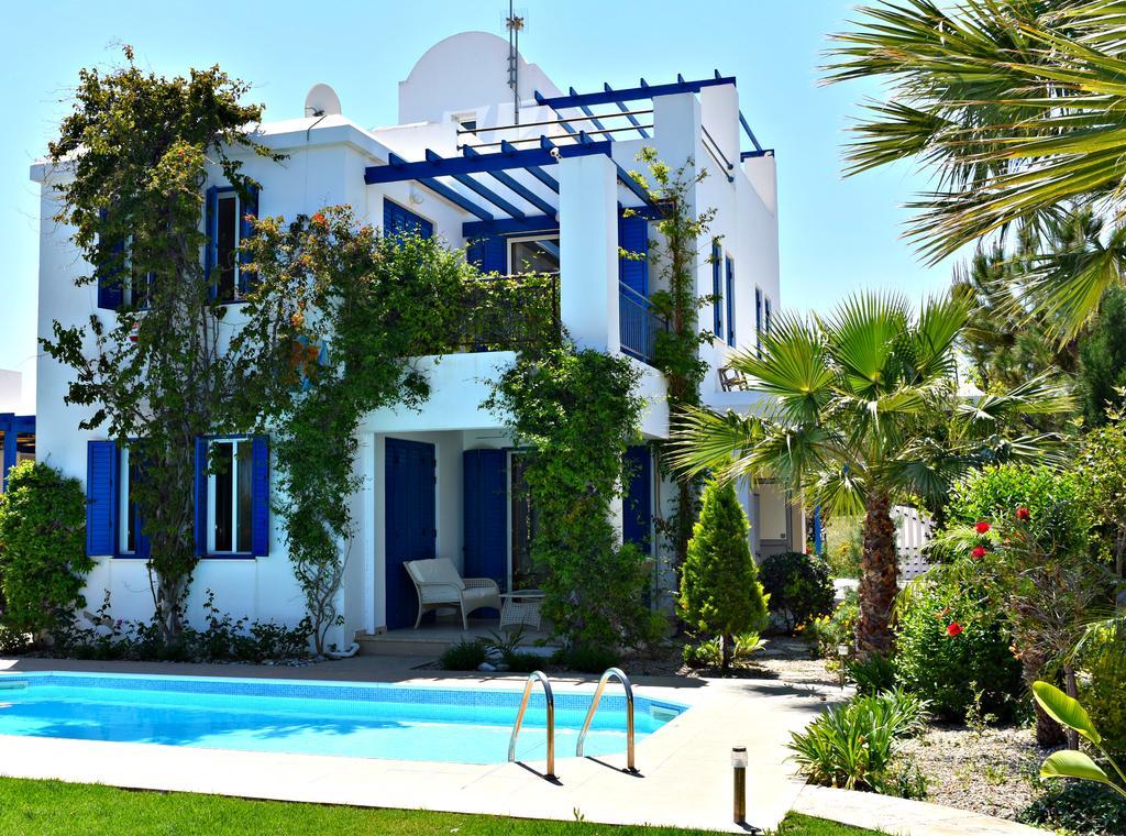 Latchi Beach Front Villa - Private Heated Pool - Amazing Uninterrupted Sea Views Polis Eksteriør bilde
